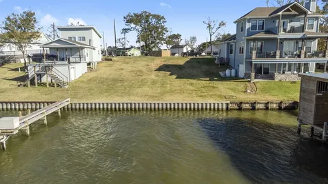 596 Dove Island Livingston TX 77351