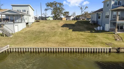 596 Dove Island Livingston TX 77351