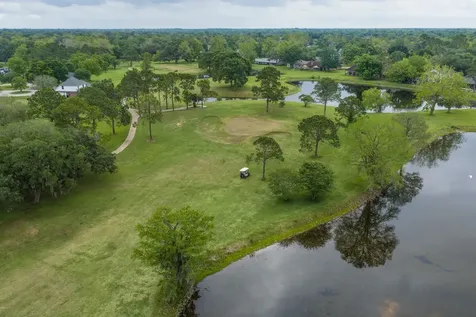 512 Wellshire West Columbia TX 77486