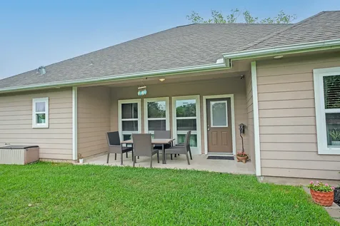 512 Wellshire West Columbia TX 77486