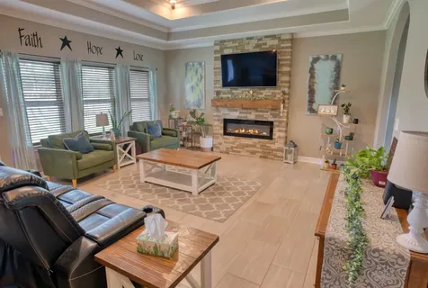 512 Wellshire West Columbia TX 77486