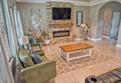 512 Wellshire West Columbia TX 77486
