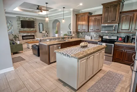 512 Wellshire West Columbia TX 77486