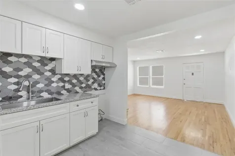 905 Longley Street South Houston TX 77587