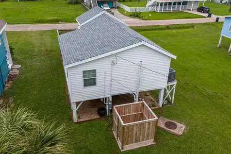 4115 Surf Drive Galveston TX 77554