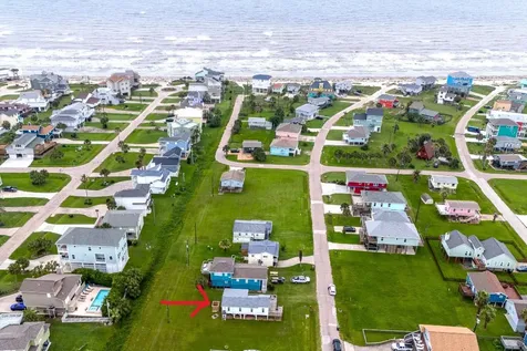 4115 Surf Drive Galveston TX 77554