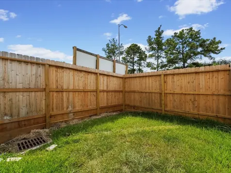 2599 Paul Quinn Houston TX 77091