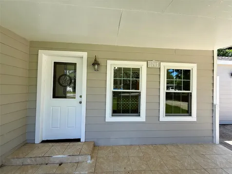 5701 Luna Street Houston TX 77076