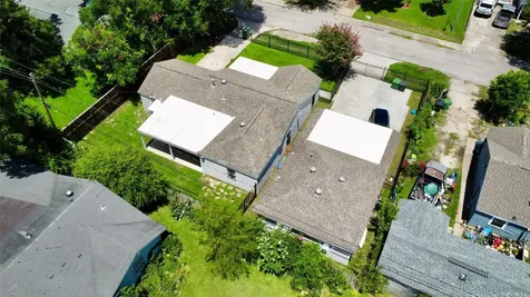 5701 Luna Street Houston TX 77076