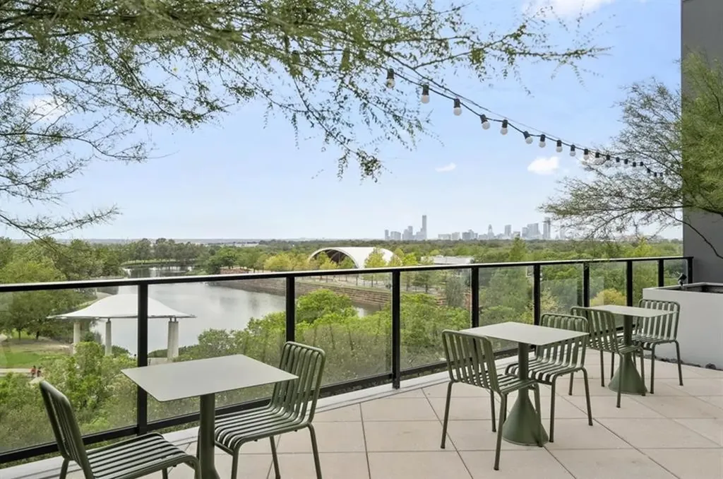 1701 Simond Avenue 208 Austin TX 78723