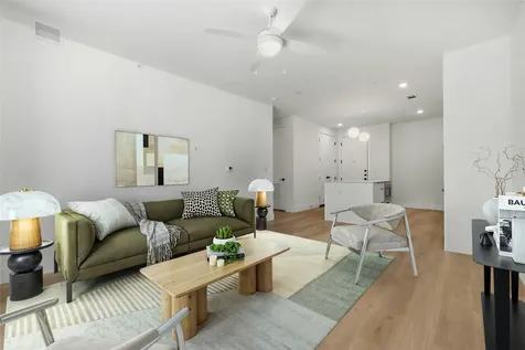 1701 Simond Avenue 208 Austin TX 78723