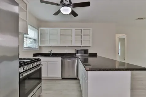 708 Winding Way Street Lake Jackson TX 77566