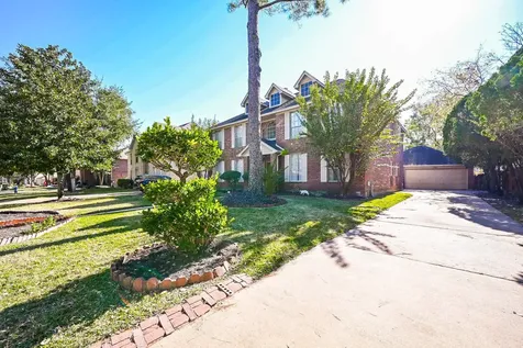9731 New Kent Drive Sugar Land TX 77498