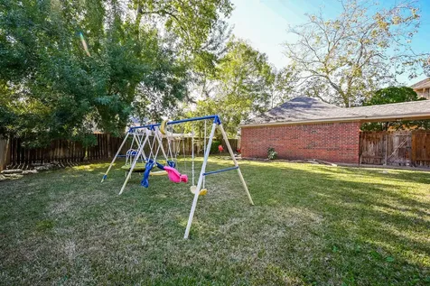 9731 New Kent Drive Sugar Land TX 77498
