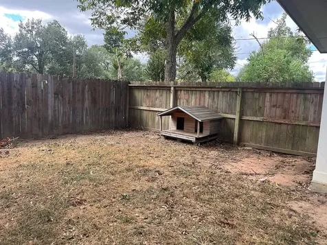 1841 Caroline Lane Sealy TX 77474