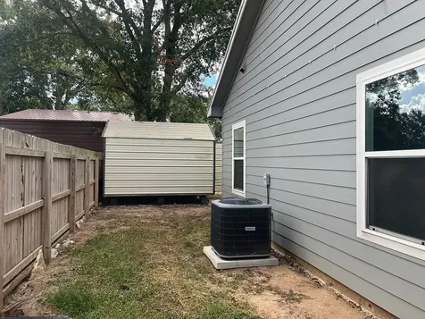 1841 Caroline Lane Sealy TX 77474