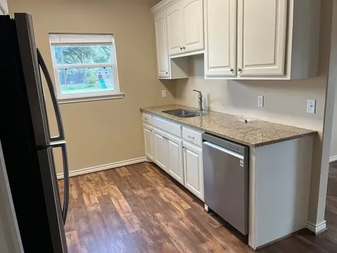 1841 Caroline Lane Sealy TX 77474