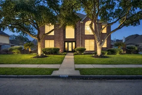 2110 Five Iron Drive Houston TX 77089