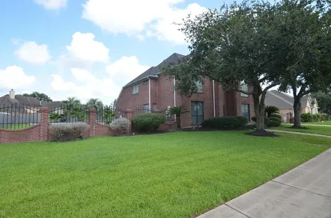 2110 Five Iron Drive Houston TX 77089