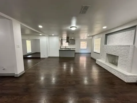 5850 Paisley Street Houston TX 77096