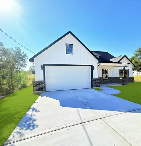114 County Road 3543 Cleveland TX 77327