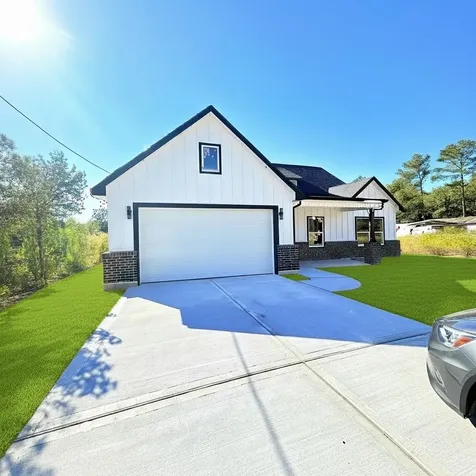 114 County Road 3543 Cleveland TX 77327