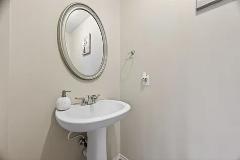 5911 Indian Hills Ln Lane Sugar Land TX 77479