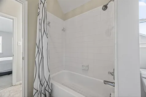 5911 Indian Hills Ln Lane Sugar Land TX 77479