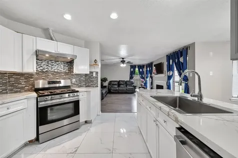 4210 W Meadows Drive Sugar Land TX 77479