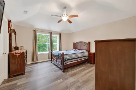 4210 W Meadows Drive Sugar Land TX 77479