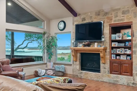 785 Lake Forest Canyon Lake TX 78133