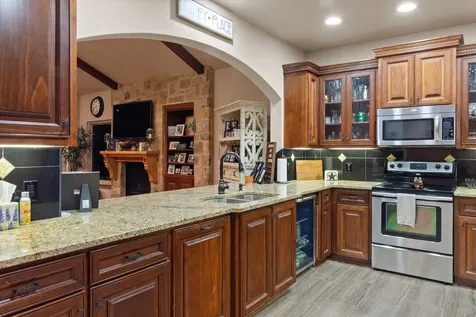 785 Lake Forest Canyon Lake TX 78133