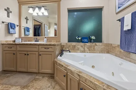 785 Lake Forest Canyon Lake TX 78133