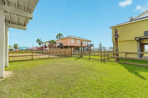 312 Seabean Street Surfside Beach TX 77541