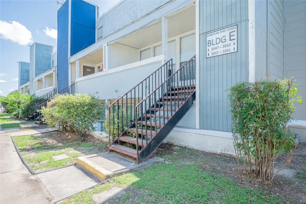 781 Country Place Drive 2052 Houston TX 77079