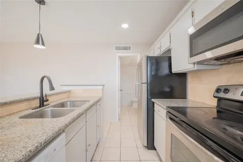 781 Country Place Drive 2052 Houston TX 77079