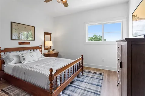 4473 County Road 172 Alvin TX 77511