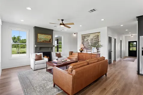 4473 County Road 172 Alvin TX 77511