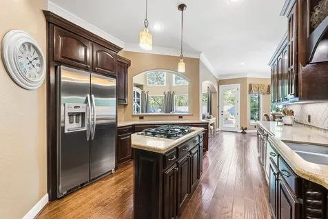 6110 Country Falls Lane Kingwood TX 77345