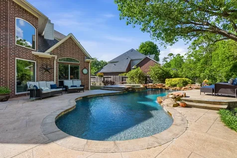 6110 Country Falls Lane Kingwood TX 77345