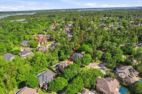6110 Country Falls Lane Kingwood TX 77345