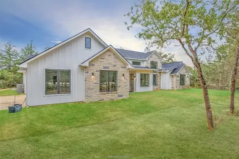 4334 Berkshire Franklin TX 77856