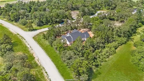 4334 Berkshire Franklin TX 77856