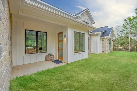 4334 Berkshire Franklin TX 77856