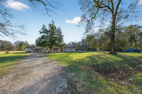 316 County Road 6512 Dayton TX 77575
