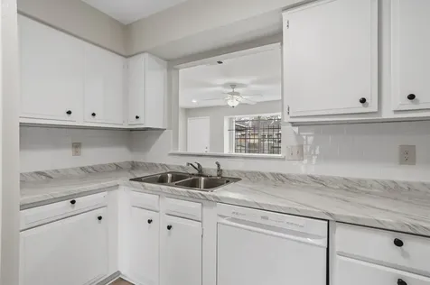 6907 Chasewood Drive Missouri City TX 77489
