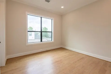 1507 Martin Street Houston TX 77018