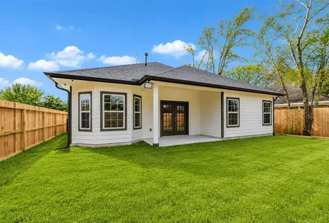 4847 Sunflower Street Houston TX 77033