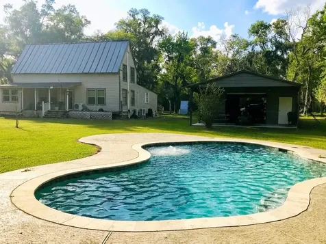 24300 County Road 332 Sweeny TX 77480