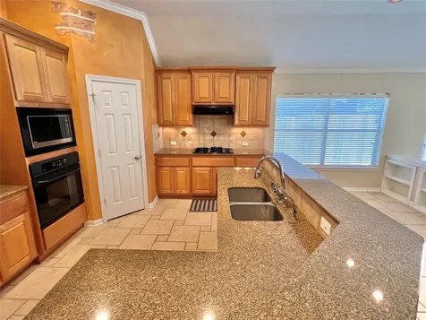 11712 Summer Brook Court Pearland TX 77584